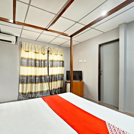 Hotel Dj Palace Lumut Exterior foto