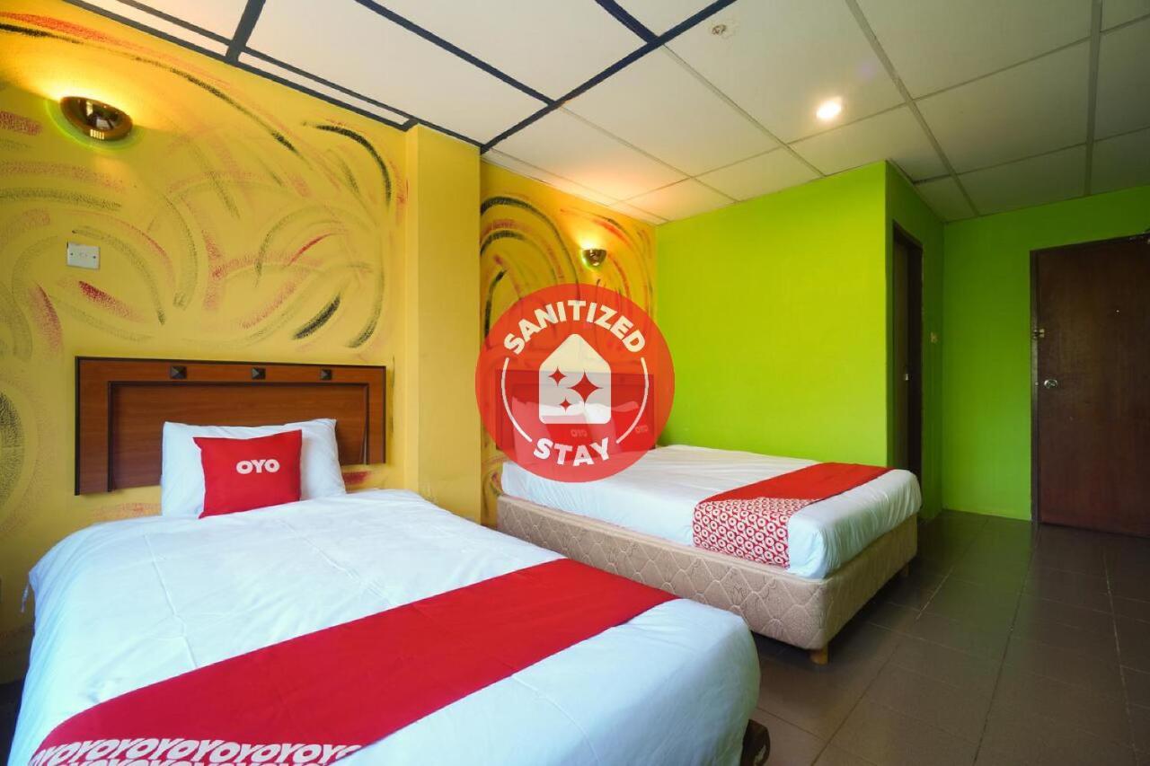 Hotel Dj Palace Lumut Exterior foto