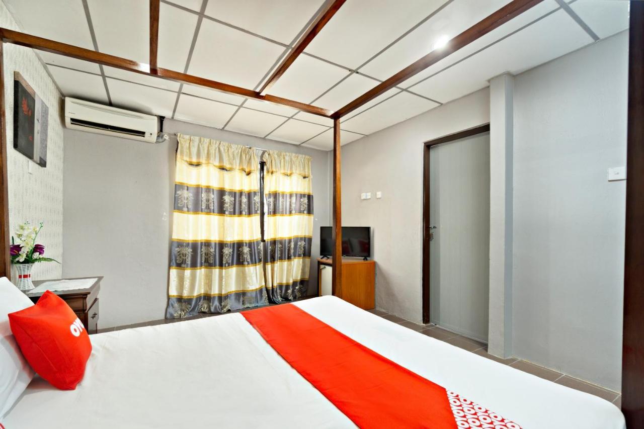 Hotel Dj Palace Lumut Exterior foto