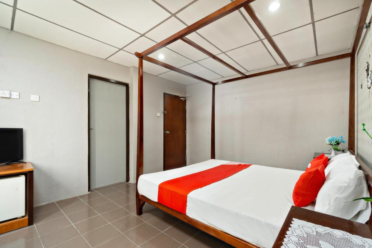 Hotel Dj Palace Lumut Exterior foto