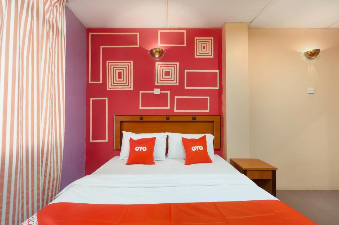Hotel Dj Palace Lumut Exterior foto