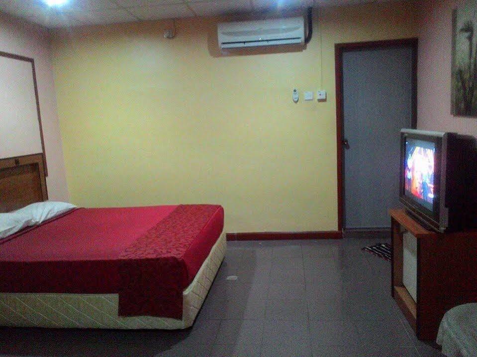 Hotel Dj Palace Lumut Exterior foto