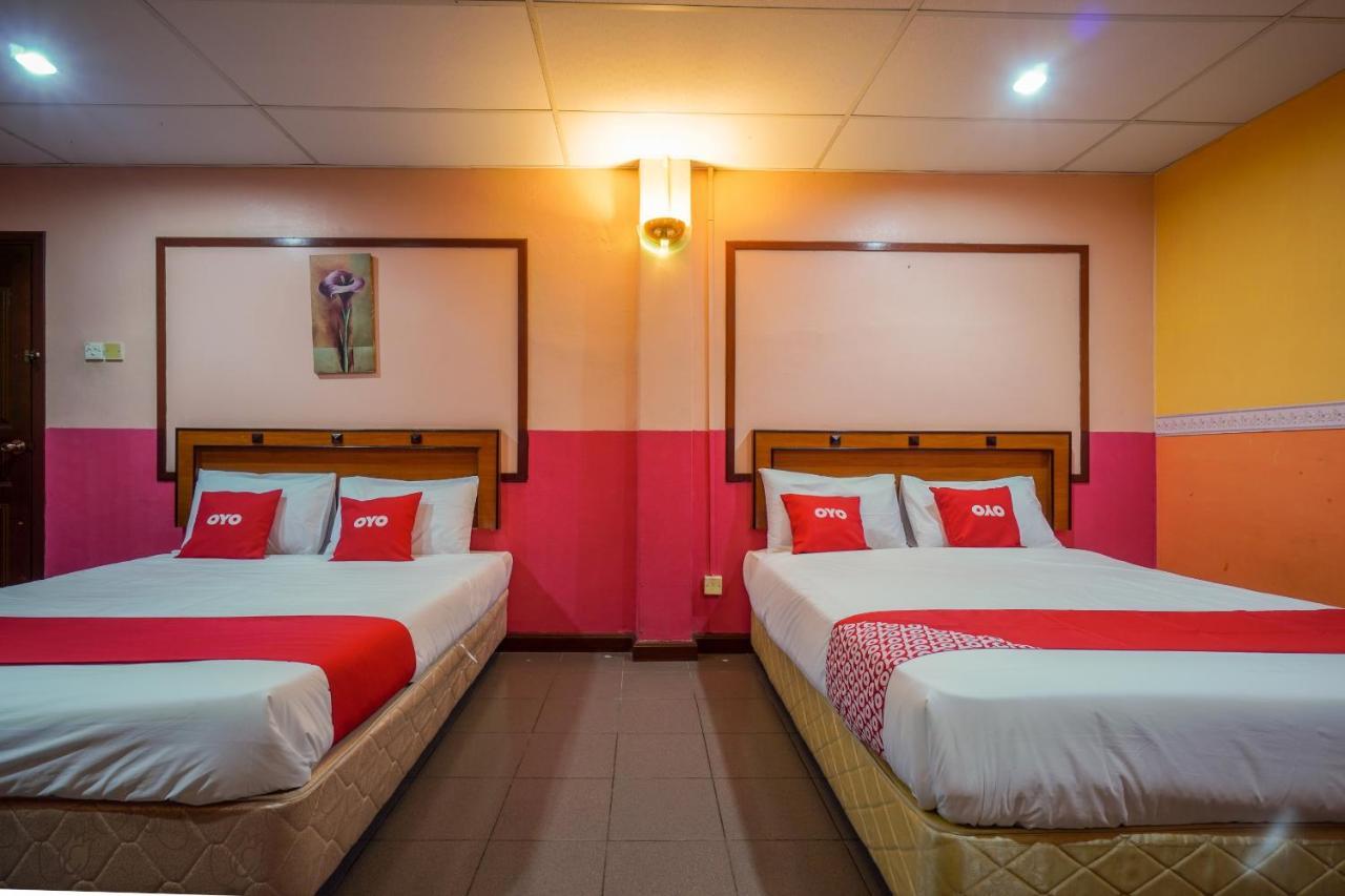Hotel Dj Palace Lumut Exterior foto
