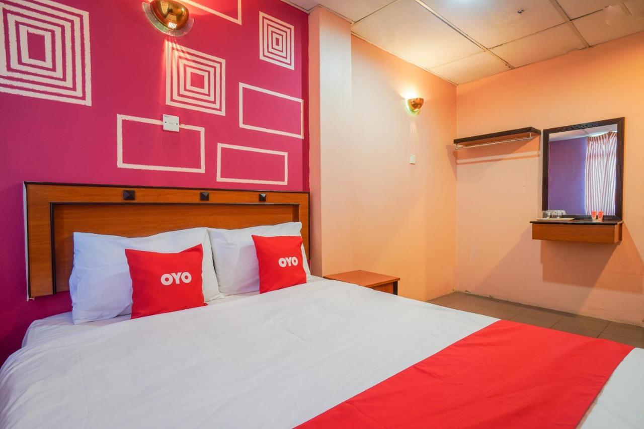 Hotel Dj Palace Lumut Exterior foto