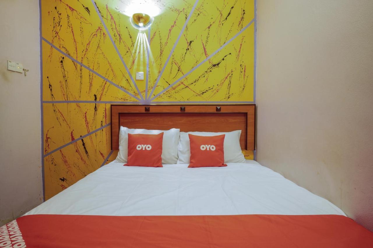 Hotel Dj Palace Lumut Exterior foto
