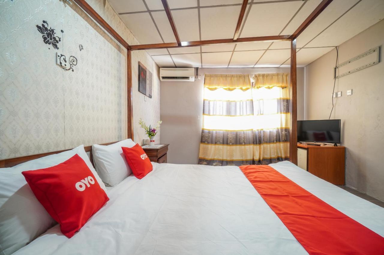 Hotel Dj Palace Lumut Exterior foto